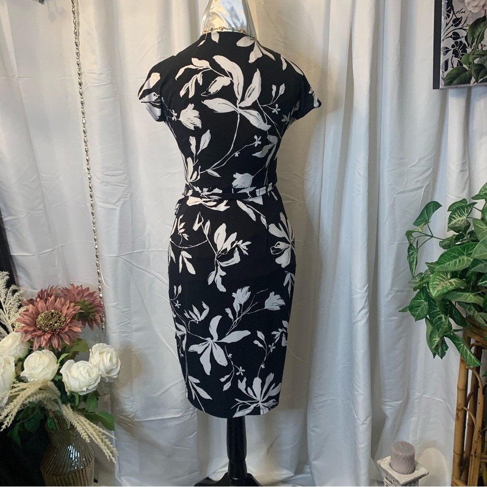 ❤️Price Drop❤️Elegant Black and White Floral Wrap Dress - Picture 5 of 16